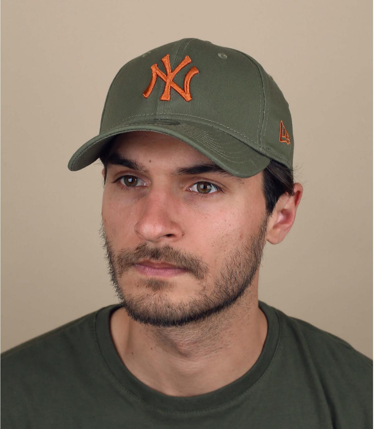  Casquette League Ess NY 3930 olive toffee